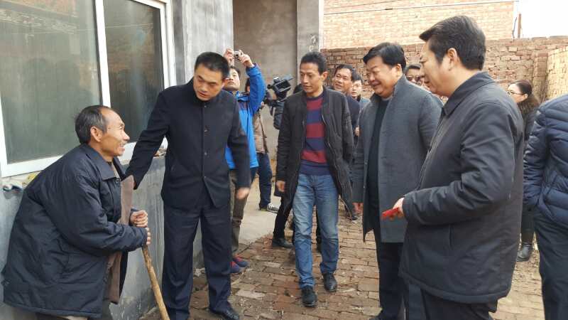 岳村镇多少人口_岳村镇西田村两委群