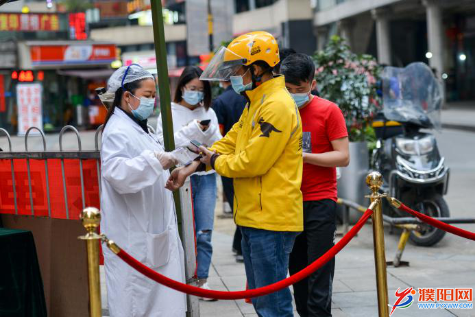 人民网聚焦疫情抗击特别报道“各地在行动”（61）快递让进了吗？装修开工了吗？各地复苏“最后一公里”为啥还差点？