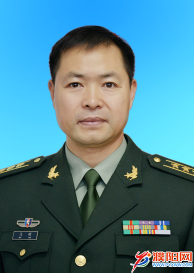 马昕.png