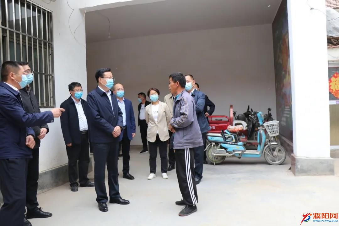 市教育局局长都国林到范县调研教育扶贫和校园疫情防控工作