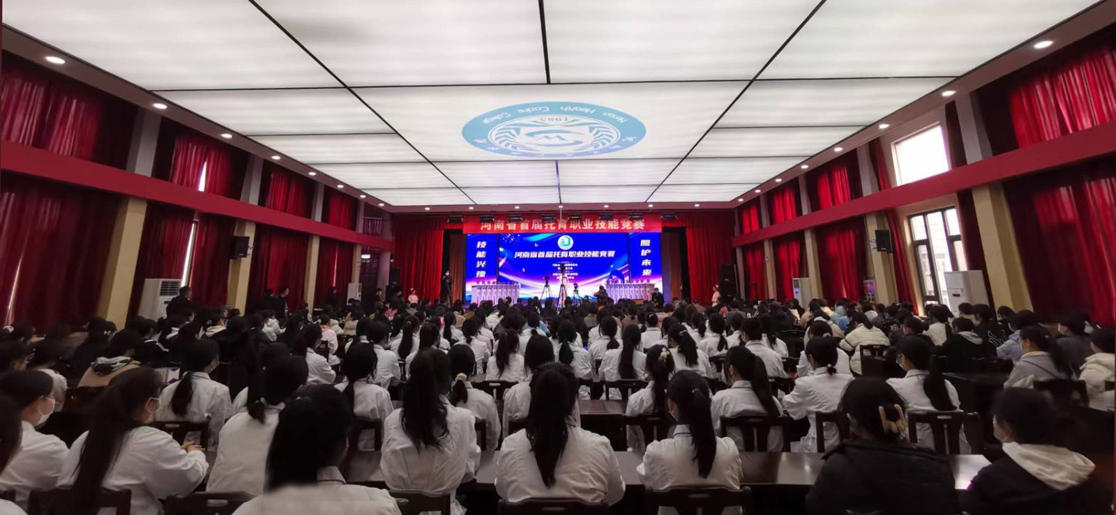 人人持证、技能河南.jpg