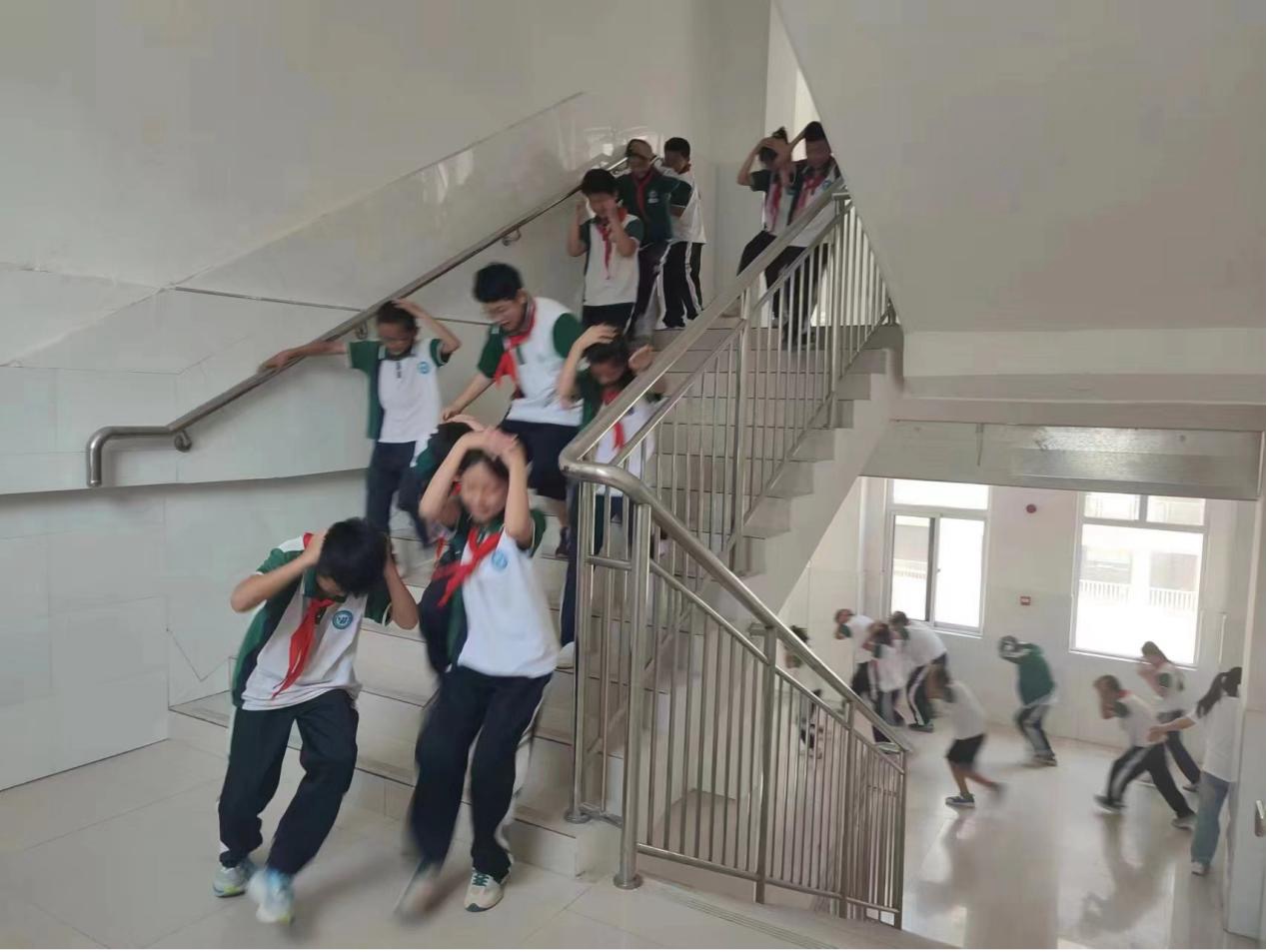 1-5.jpg