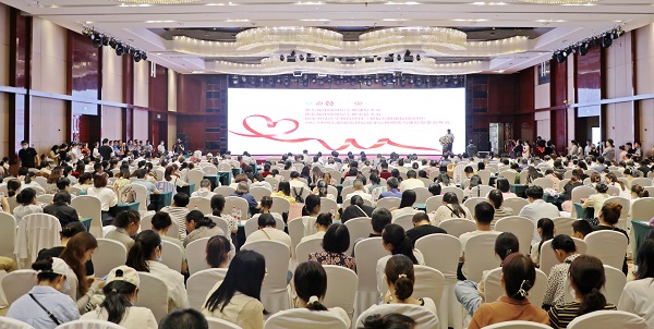 2.2安阳地区医院主办的全国心脏学术会议.jpg