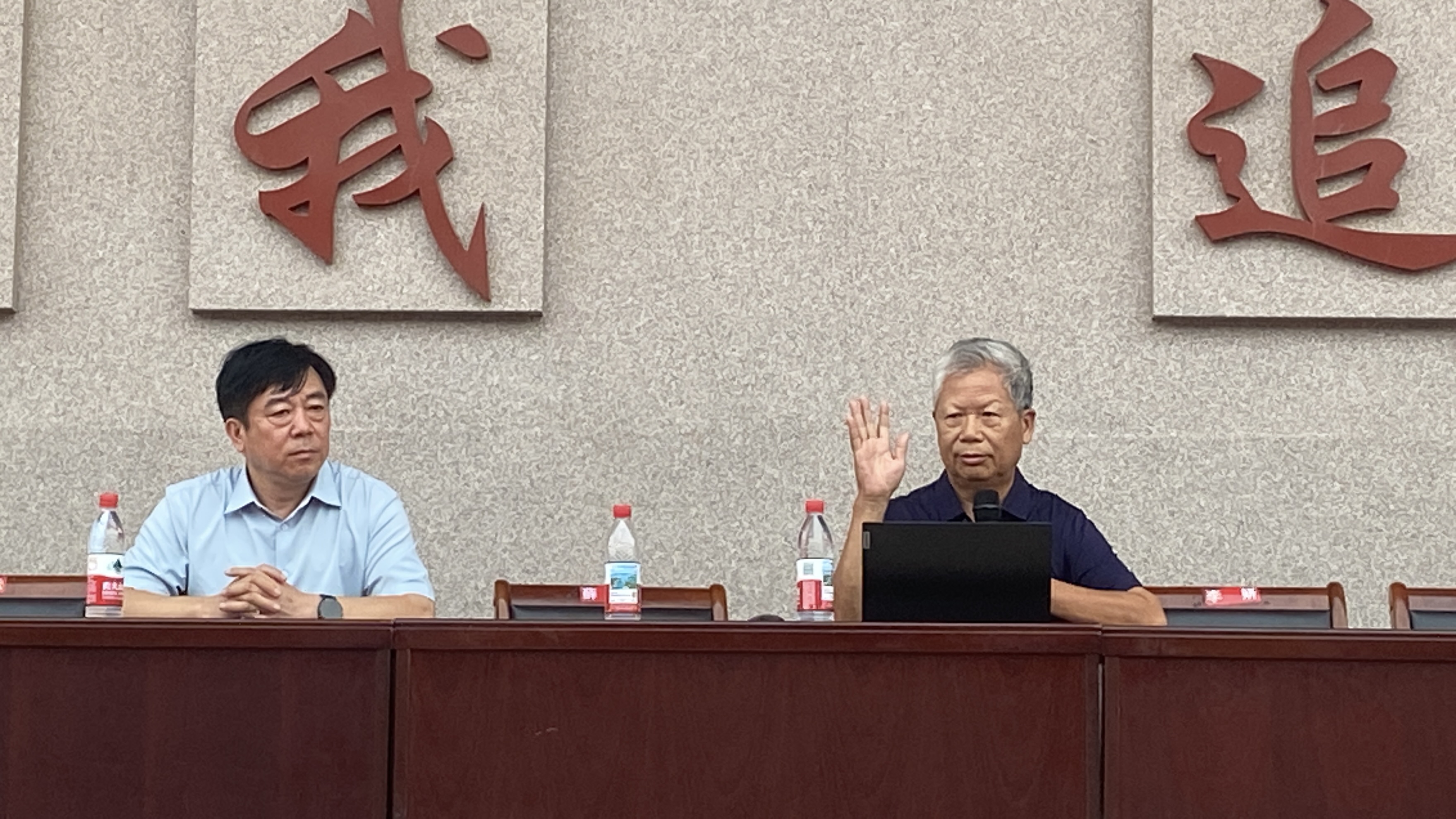 e15d7fc83b7bedc109776fadc736c54d.jpg 2.jpg