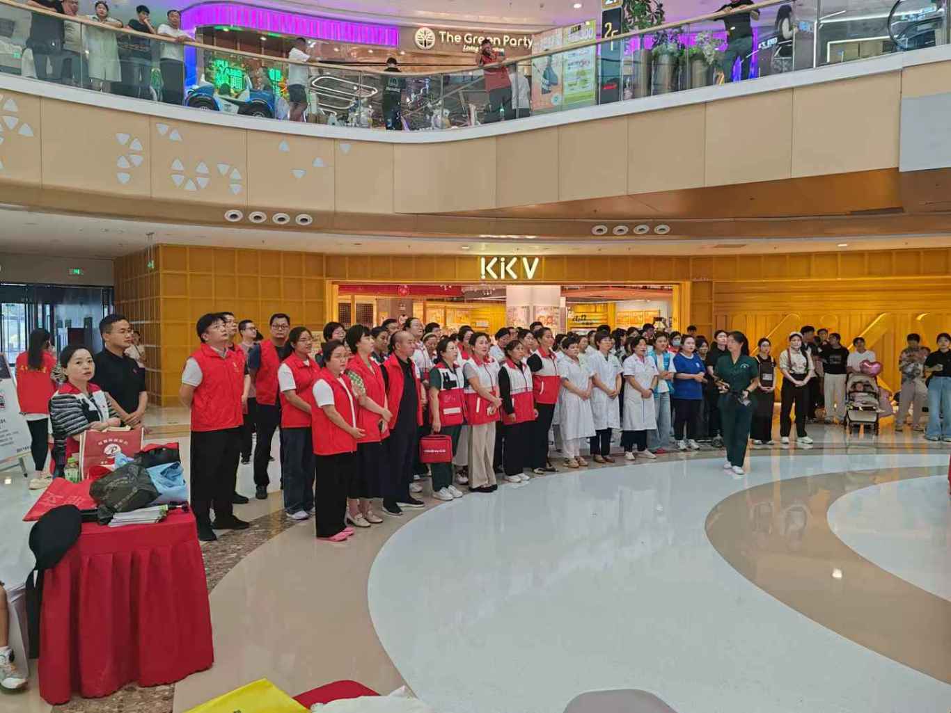 05b62d241a36862893a4c25353015bb1.jpg 红十字2.jpg