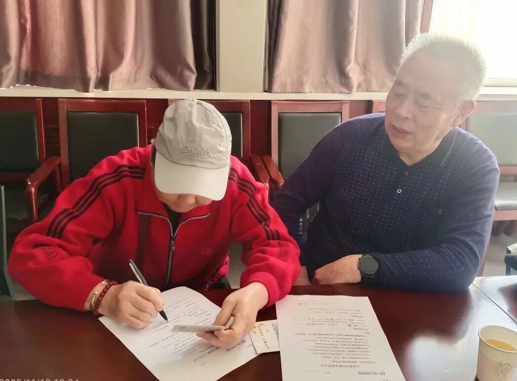 2525927dc8cb814c7fff0cb404bec72d.jpg 2.jpg