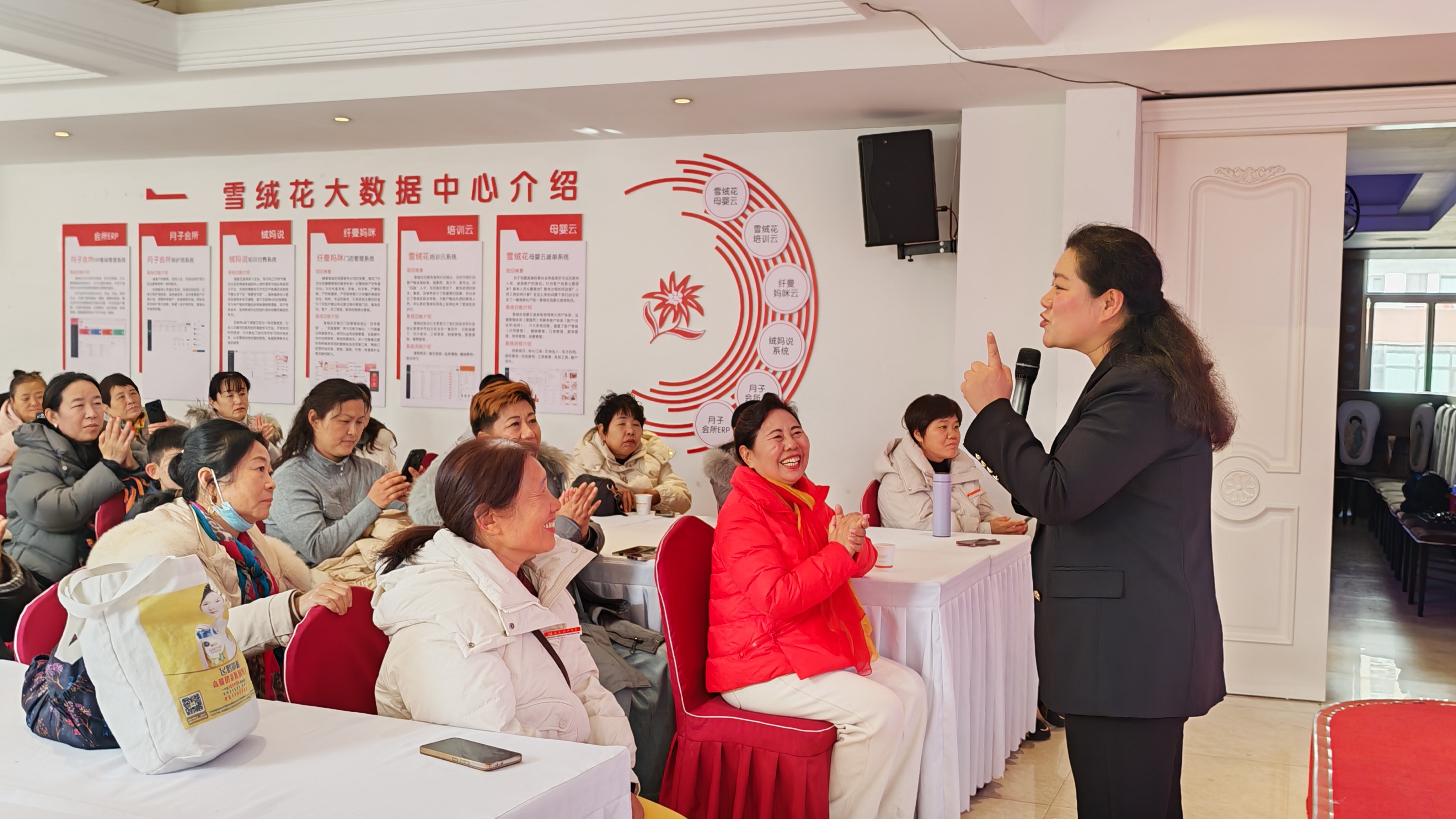 d4f273e3eefb48f3da6a2d6bf1a46a8c.jpg 5.jpg