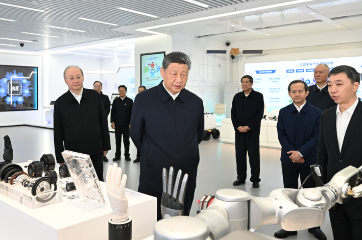 联播＋｜三个“桩”撑起“一盘棋”