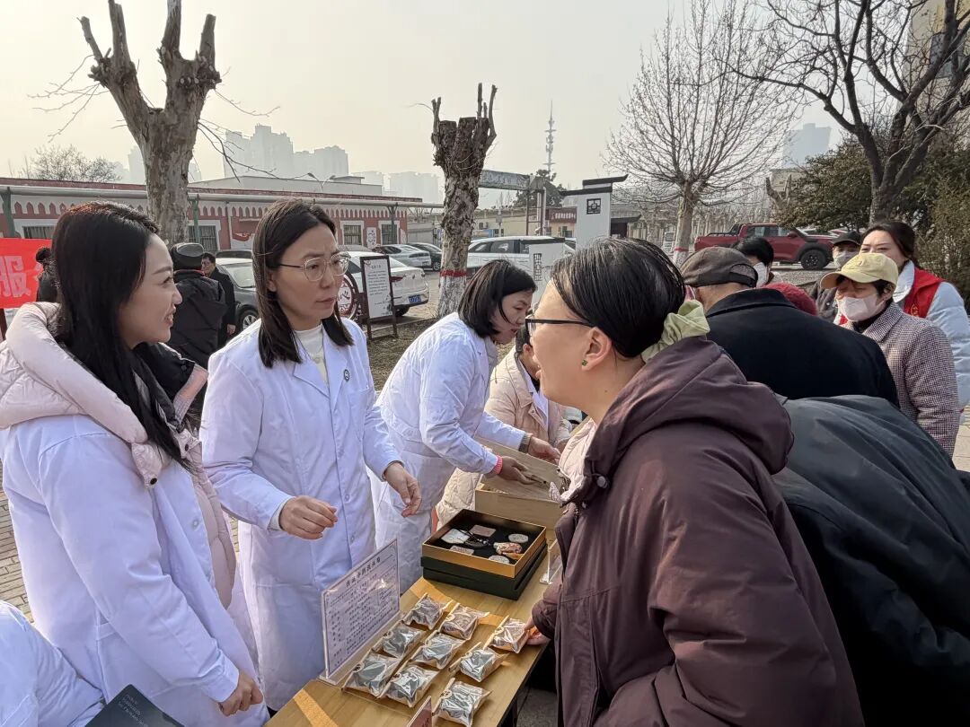 5682a6cfcb46533ee6e40d1ad043800e.jpg 2.jpg