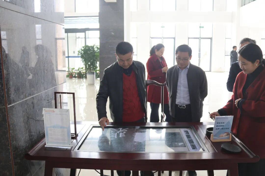 cc2a9d7a10286e52e0e042c57b52f7cd.jpg 4.jpg